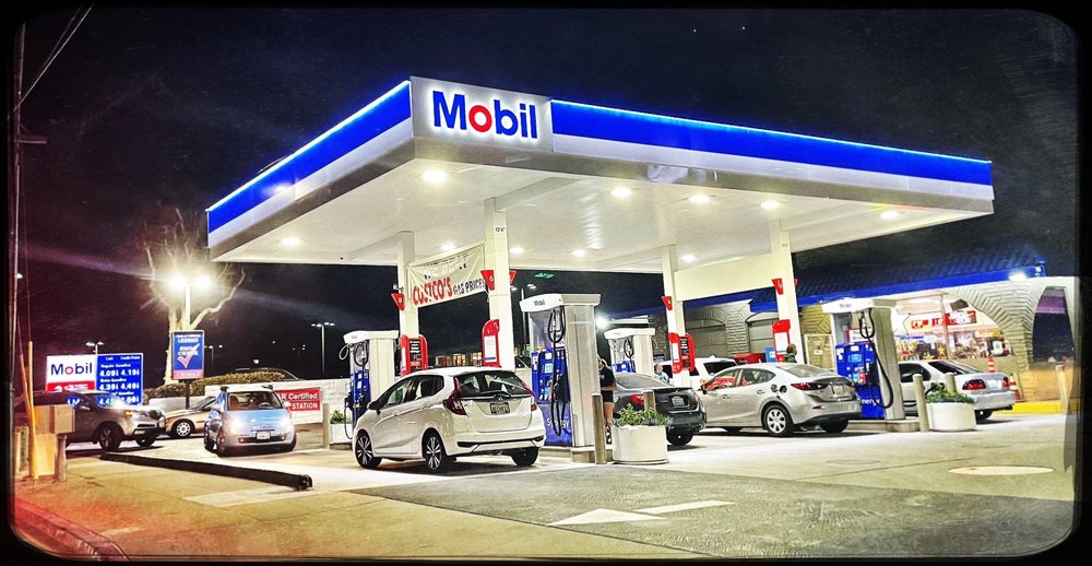 MOBIL Updated August 2024 945 Tamrack Ave, Carlsbad, California