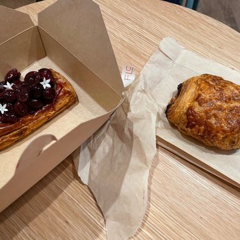 Floriole Cafe & Bakery - Bakeries Near Me - Chicago, Illinois Floriole Cafe & Bakery - Bakeries Near Me - Chicago, Illinois