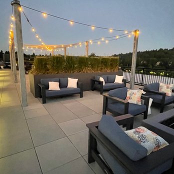 98th Avenue Bothell Apartments - Roof deck - Apartments Near Me - Bothell, Washington