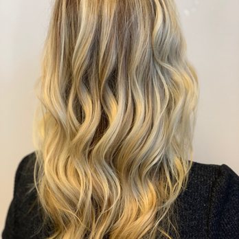 Color Box By Bombshell Studio - Muriel is the best! This is the look I've been trying to get for years. - Hair Stylists Near Me - Kapolei, Hawaii