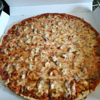 Michael Anthonys Pizza - 18 inch sausage pizza - Pizza Near Me - Villa Park, Illinois Michael Anthonys Pizza - 18 inch sausage pizza - Pizza Near Me - Villa Park, Illinois