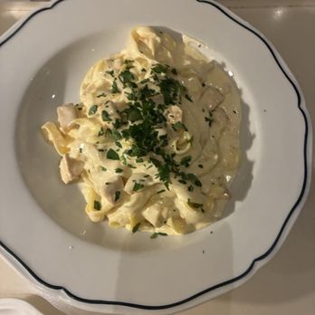 Alexxa's - Fettuccine Alfredo - Breakfast & Brunch Near Me - Las Vegas, Nevada