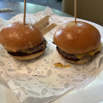 Batch & Brine - Burger Sliders! - Burgers Near Me - Lafayette, California