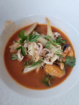 Folia Bar & Kitchen by null