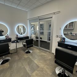 Mikhaila’s Hair Lounge