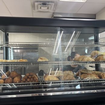 Henry’s Cuban Cafe - a display of baked goods - Cuban Near Me - Satellite Beach, Florida