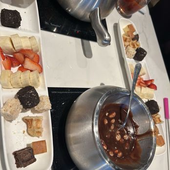 Melting Pot - Dippers for the chocolate fondue - Fondue Near Me - Rogers, Arkansas