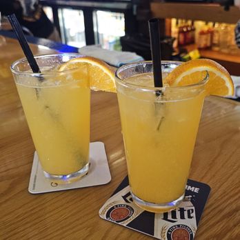 Harborside Bar & Grill - Orange Crushes - Bars Near Me - Ocean City, Maryland