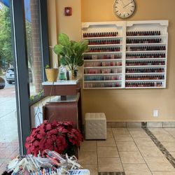 Nail Society Spa - Nail polish shelf