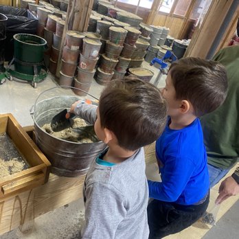 Pigeon Forge Gem Mine - Going through the sand! - Jewelry Near Me - Pigeon Forge, Tennessee