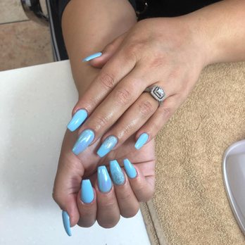 Sunflower Nails - Nail Salons Near Me - Panorama City, California
