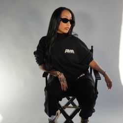 AMA Artist Makeup Academy - Educator Ms. Nat