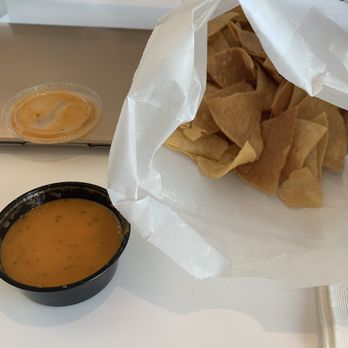 La Chula - Chips and salsa - Mexican Near Me - East Elmhurst, New York La Chula - Chips and salsa - Mexican Near Me - East Elmhurst, New York