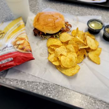 Dave's Giant Hamburger - Cheeseburger with Original Symphony chips Pickles & jalapeños on the side. THICK Vanilla shake to top it off right!! - Burgers Near Me - Fairfield, California Dave's Giant Hamburger - Cheeseburger with Original Symphony chips Pickles & jalapeños on the side. THICK Vanilla shake to top it off right!! - Burgers Near Me - Fairfield, California