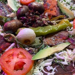 Es una tlayuda y está delicioso