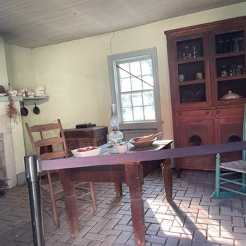 The Carter House - Outside kitchen - Museums Near Me - Franklin, Tennessee