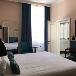 Stadthotel città