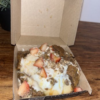 Cinnaholic - Bakeries Near Me - Schaumburg, Illinois
