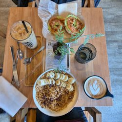 FLUID Coffee Roasters - Our breakfast