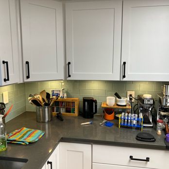 Your Home Builders - Clean installation with a beautiful tile backsplash - General Contractors Near Me