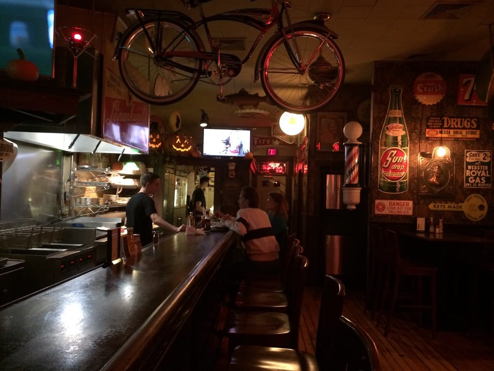 The Old Saloon Bar & Grill Logo