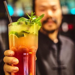 Miyabi - Come to have some cocktails and talk about happy things