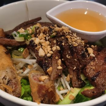 Pho Fusion - Grill beef spring roll salad - Vietnamese Near Me - Newmarket, Ontario Pho Fusion - Grill beef spring roll salad - Vietnamese Near Me - Newmarket, Ontario