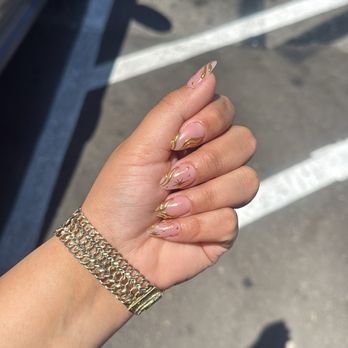 Queen's Nails - I'm in love with my nails, thank you so much Henry you're the best. - Nail Salons Near Me - Compton, California