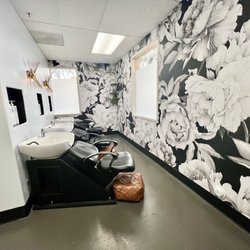 The Hair HQ - Cutest hair salon ever.