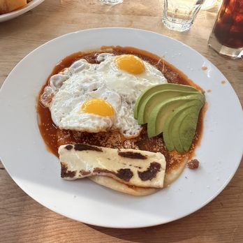 Astoria Provisions - Huevos rancheros and iced coffee - Coffee & Tea Near Me - Astoria, New York