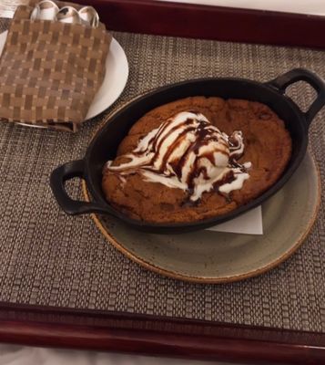 8100 Mountainside Bar & Grill by null