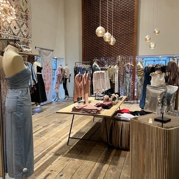 フリーピープル Free People Go To Town Tank レディース シャツ トップス Optic White FREE PEOPLE - Updated November 2025 - 140 University Town Center