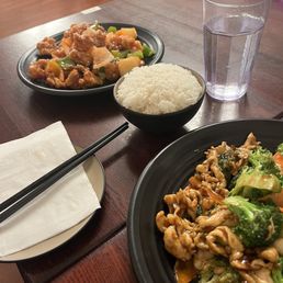 Chicken and broccoli, white rice, and sweet and sour chicken