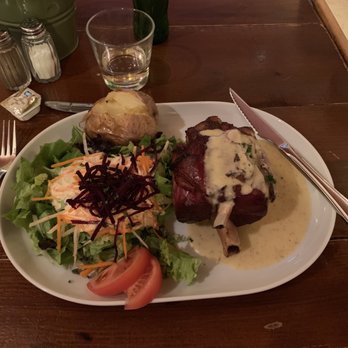 Le Fin de Siècle - Pork shoulder. - Brasseries Near Me - Brussel, BRU