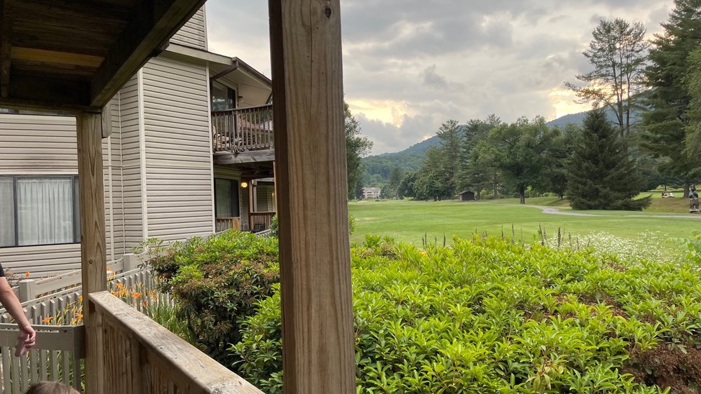 PEPPERTREE RESORT Updated September 2024 25 Photos 265 Moody Farm