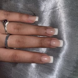Lt Nails - French tip Regular Acrylic