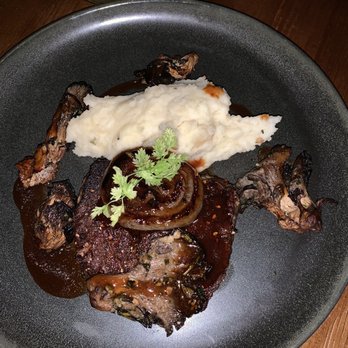 Bartizan Events - Filet Mignon with a side of sautéed mushrooms and garlic mashed potatoes - Pizza Near Me - Henrico, Virginia