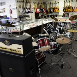 Drums, trumpets, saxophone, flutes, and clarinets.