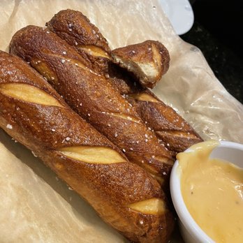 Smokey Bones Melbourne - HH Pretzel bones - Barbeque Near Me - Melbourne, Florida