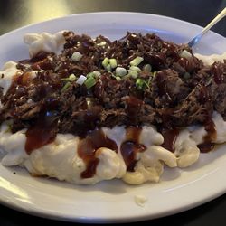 Trappers Saloon - Brisket Mac and Cheese