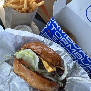 StormBurger - burger fries and chicken strips - Fast Food Near Me - Inglewood, California StormBurger - burger fries and chicken strips - Fast Food Near Me - Inglewood, California