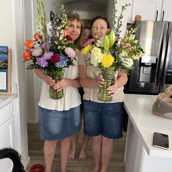 Arrowhead Flowers - Florists Near Me - Glendale, Arizona