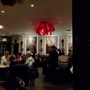 Marco Polo Ristorante - Merry Christmas Eve - Italian Near Me - Brooklyn, New York Marco Polo Ristorante - Merry Christmas Eve - Italian Near Me - Brooklyn, New York