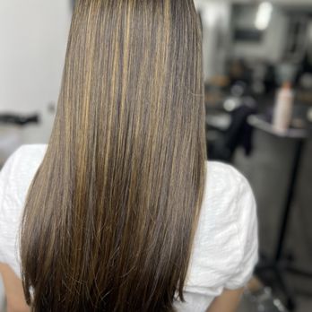 Two Zero One Salon - Hair Salons Near Me - Kearny, New Jersey