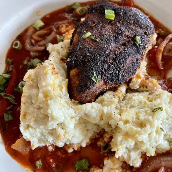Cori's Modern Kitchen & Bar - Blackened chicken and grits in a Cajun sauce - New American Near Me - Washington, DC, District of Columbia