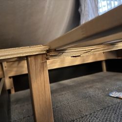 Kimpton Schofield Hotel - Broken bed with delamination in the central slat, room 618