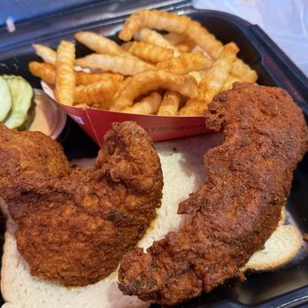 Dave's Hot Chicken - The #1 - Chicken Shop Near Me - Toledo, Ohio