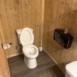 The Hitchin' Post RV Park and Cabins - Shower 5