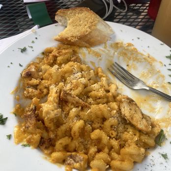 Palmer Place - Chicken mac and cheese - Pubs Near Me - La Grange, Illinois
