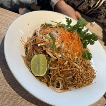 Noodle Wave - Pad Thai Chicken - Thai Near Me - Garland, Texas Noodle Wave - Pad Thai Chicken - Thai Near Me - Garland, Texas